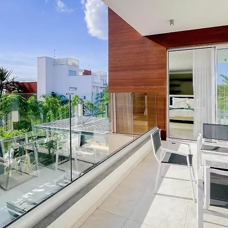 Cielo Mare 아이아 나파